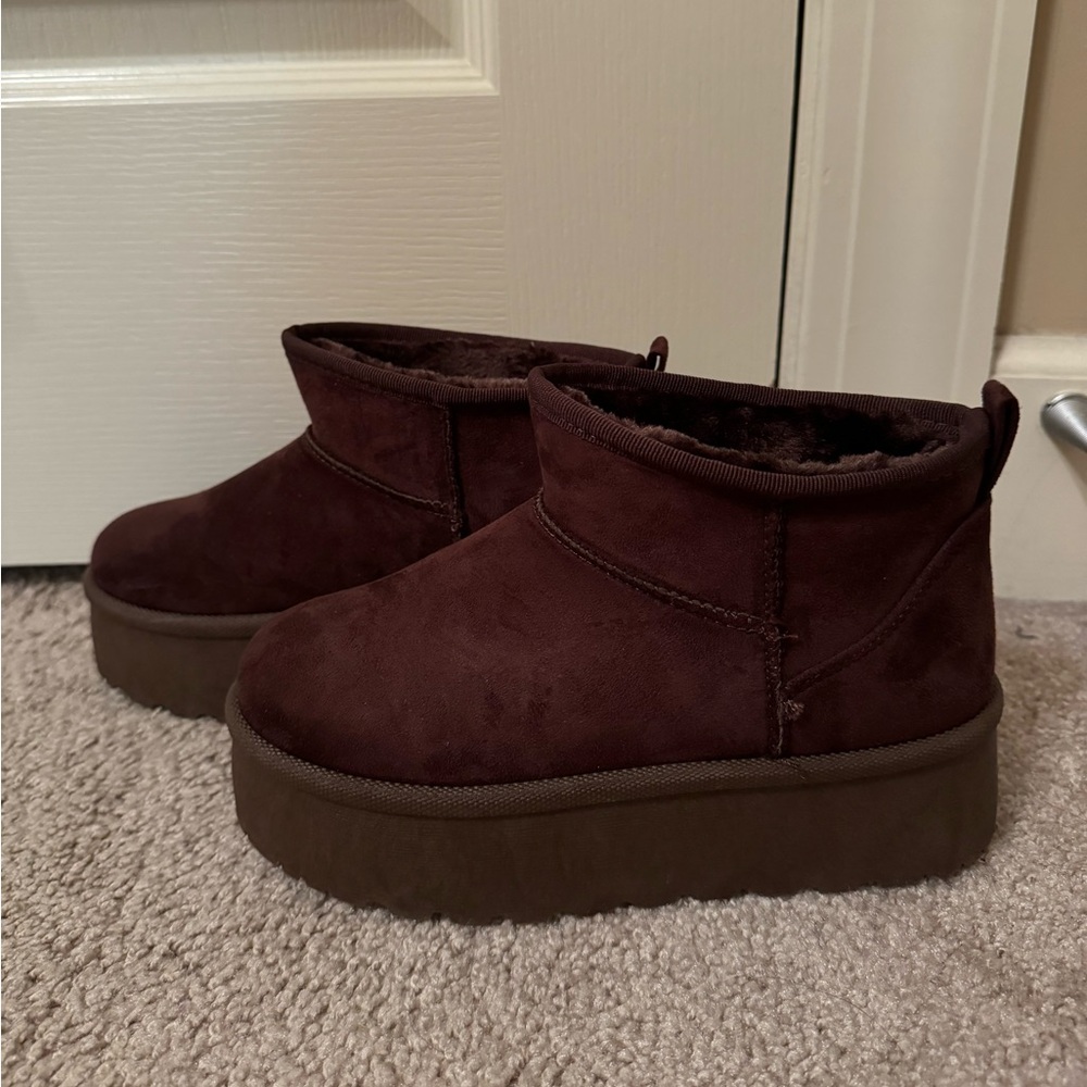 Platform mini boots